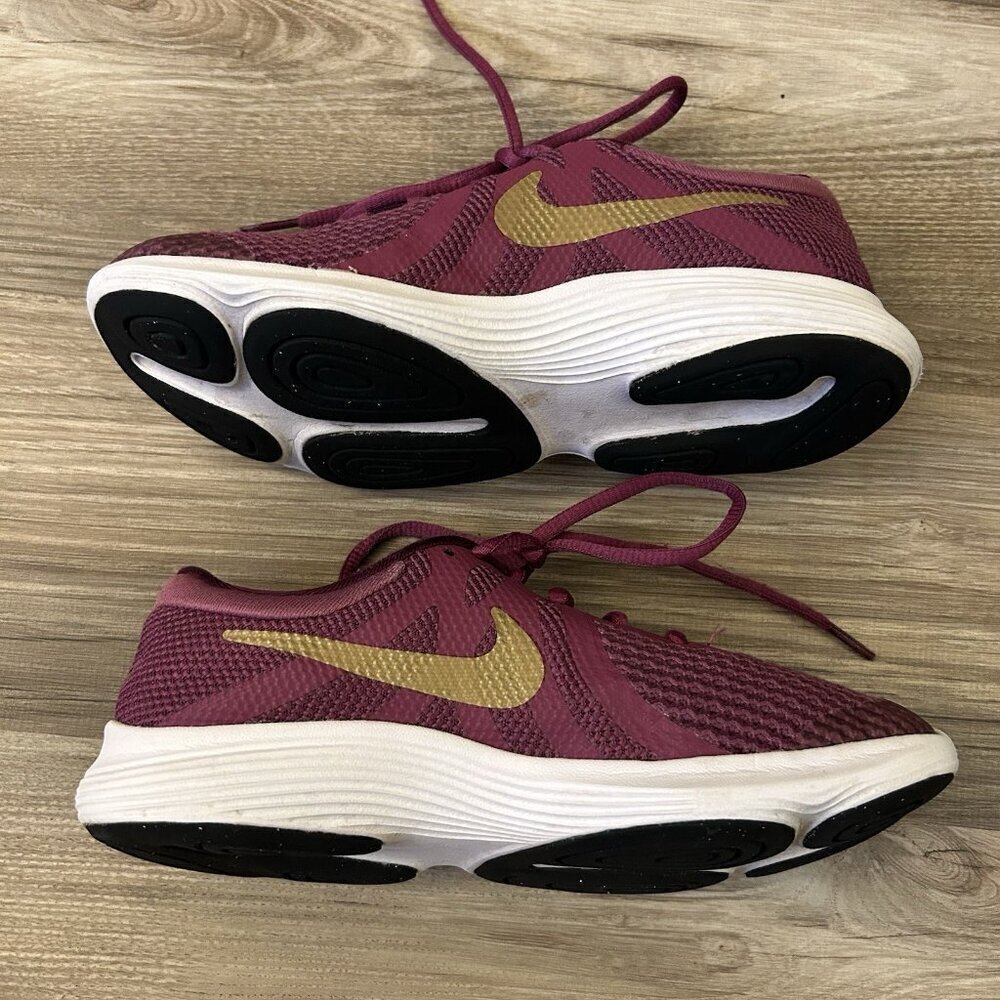 Nike Youth Revolution 4 GS Sneakers Size 3.5 Y Tea Berry White Gold Lace Up EUC - Picture 7 of 9